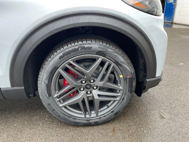 New 2026 Ford Explorer ST-Line image 43