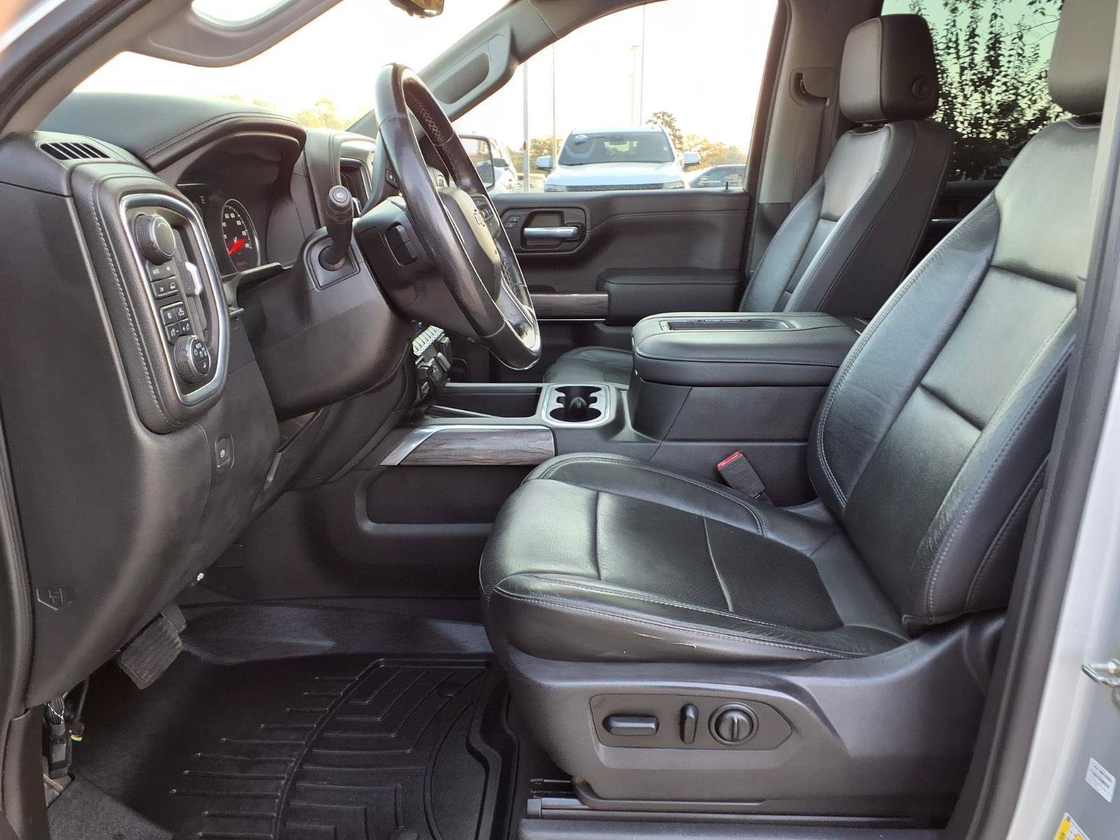 Used 2019 Chevrolet Silverado 1500 LTZ w/ LTZ Premium Package AWD/4WD image 19