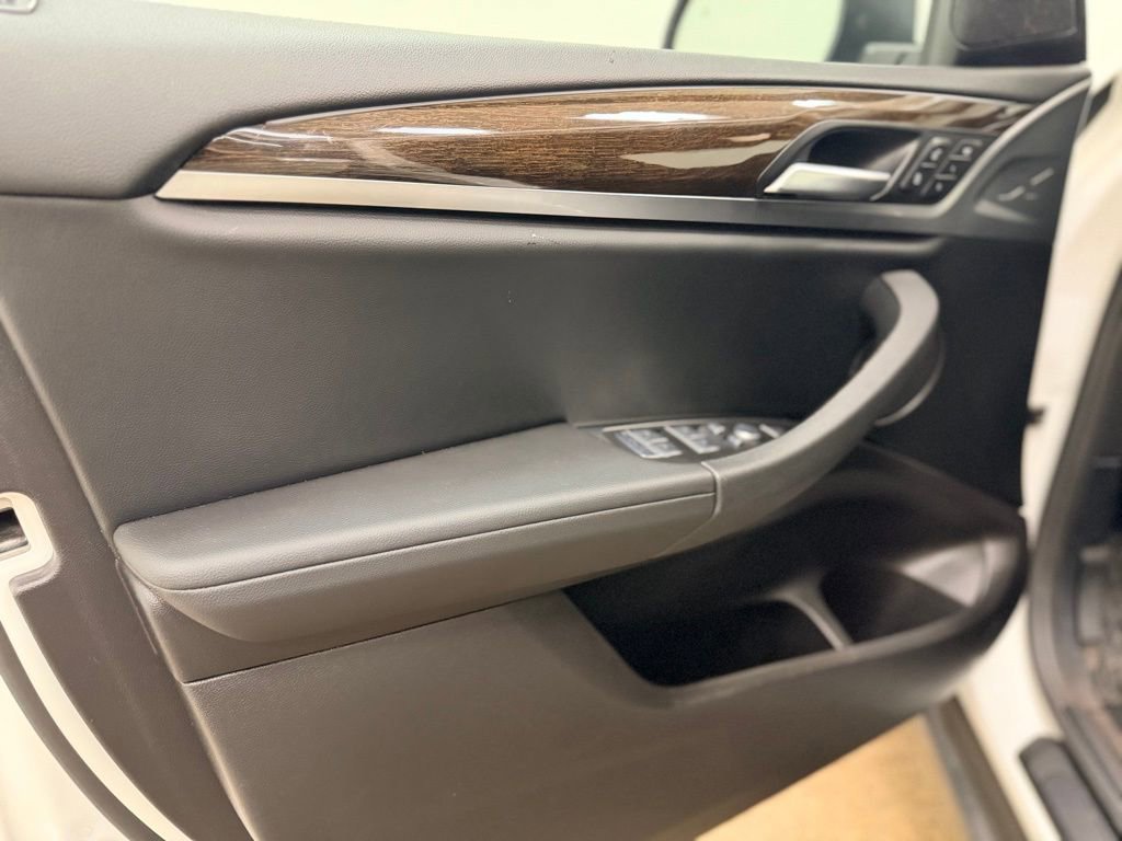Used 2022 BMW X3 xDrive30i w/ Premium Package image 11