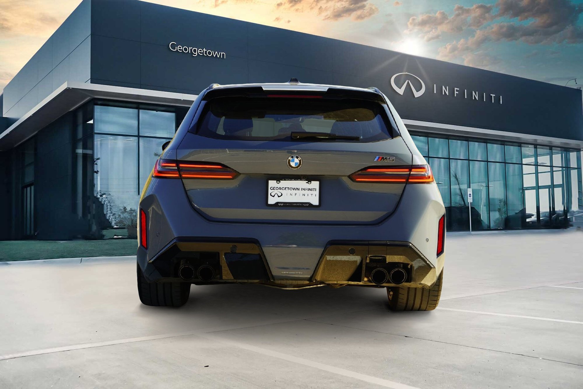 Used 2025 BMW M5 Touring image 6