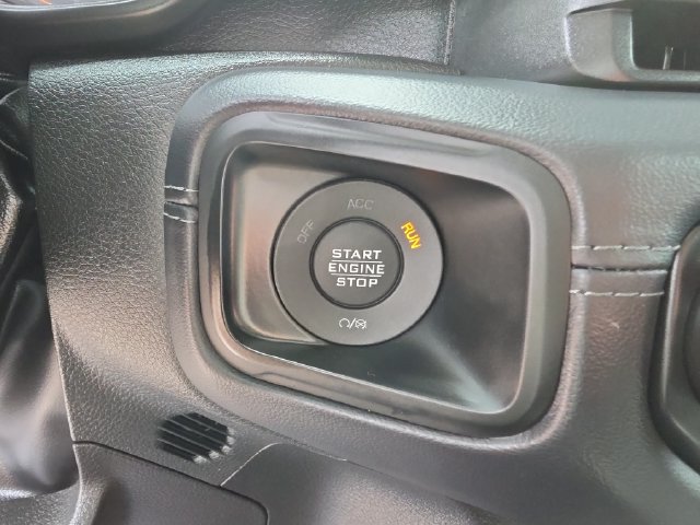 Used 2026 Jeep Wrangler Unlimited Rubicon AWD/4WD image 27