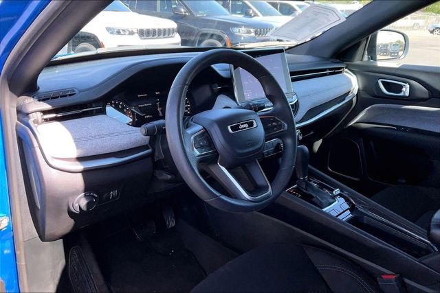 Used 2023 Jeep Compass Sport AWD/4WD image 13