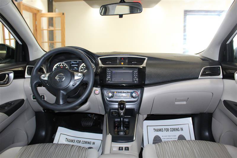 Used 2016 Nissan Sentra SV w/ Driver's Assist Package FWD image 15