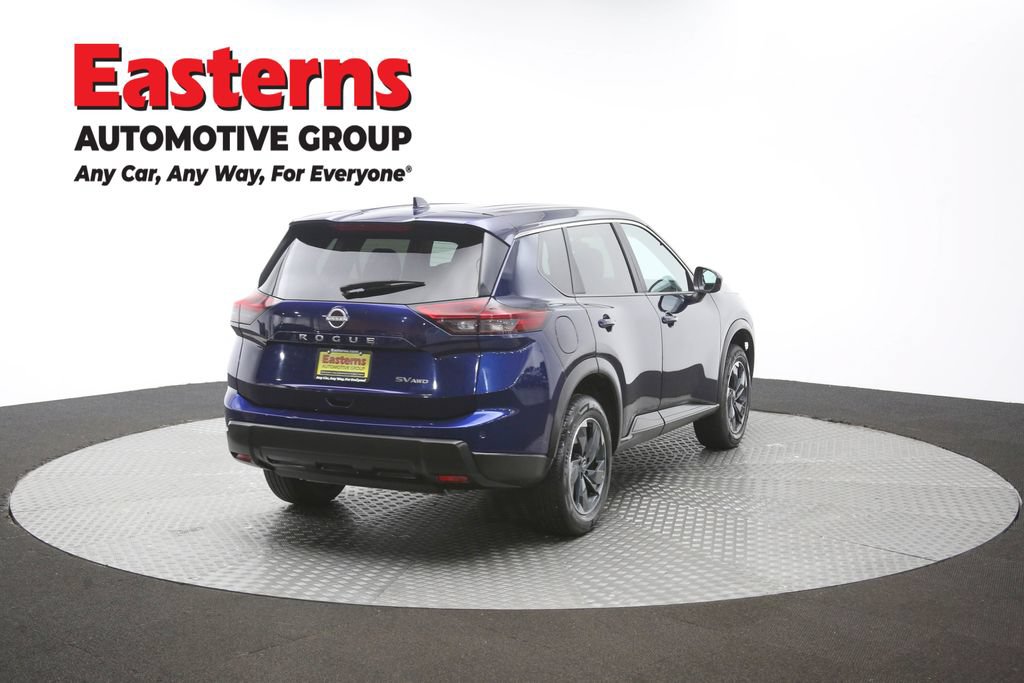 Used 2024 Nissan Rogue SV AWD/4WD image 39