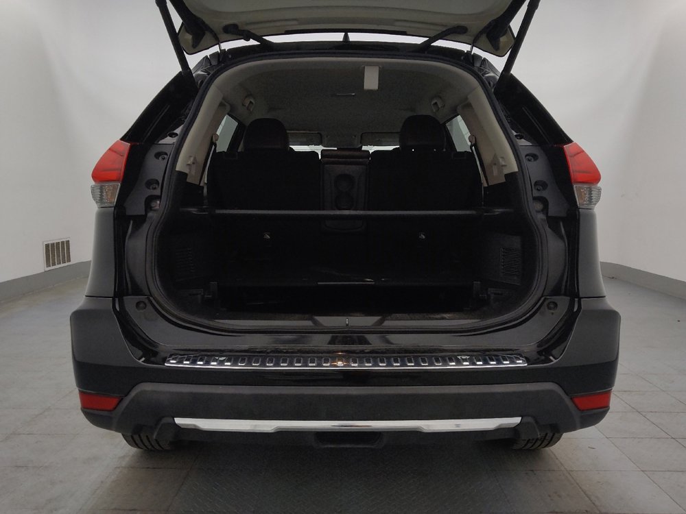 Used 2017 Nissan Rogue SL image 29