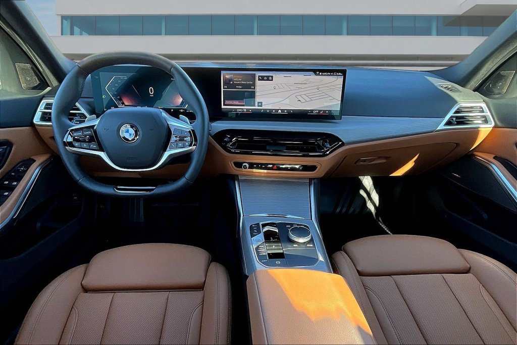 Certified 2026 BMW 330i xDrive Sedan w/ Premium Package AWD/4WD image 7