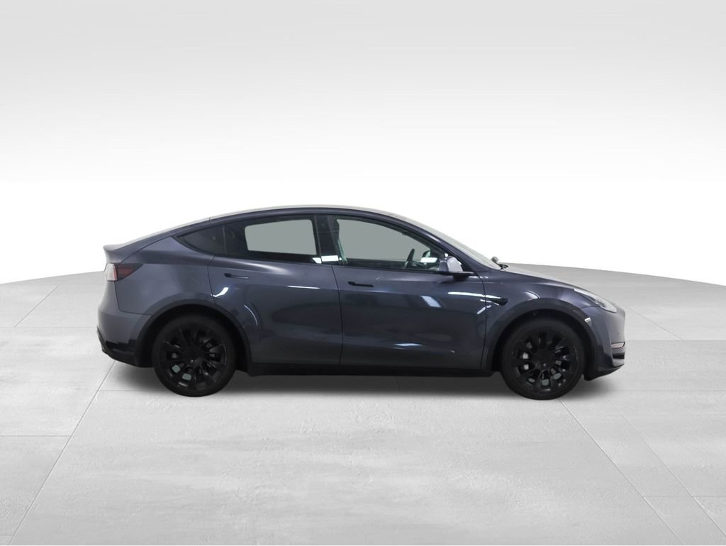 Used 2021 Tesla Model Y Long Range image 6