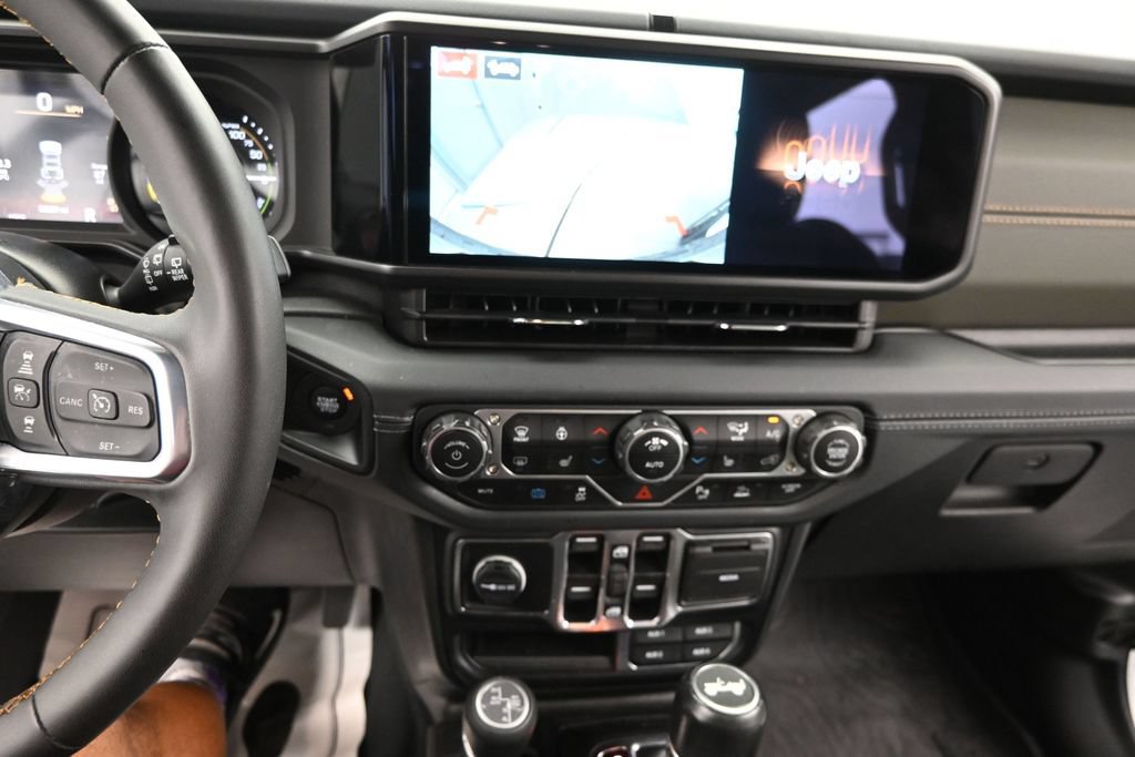 Used 2024 Jeep Wrangler High Altitude AWD/4WD image 15