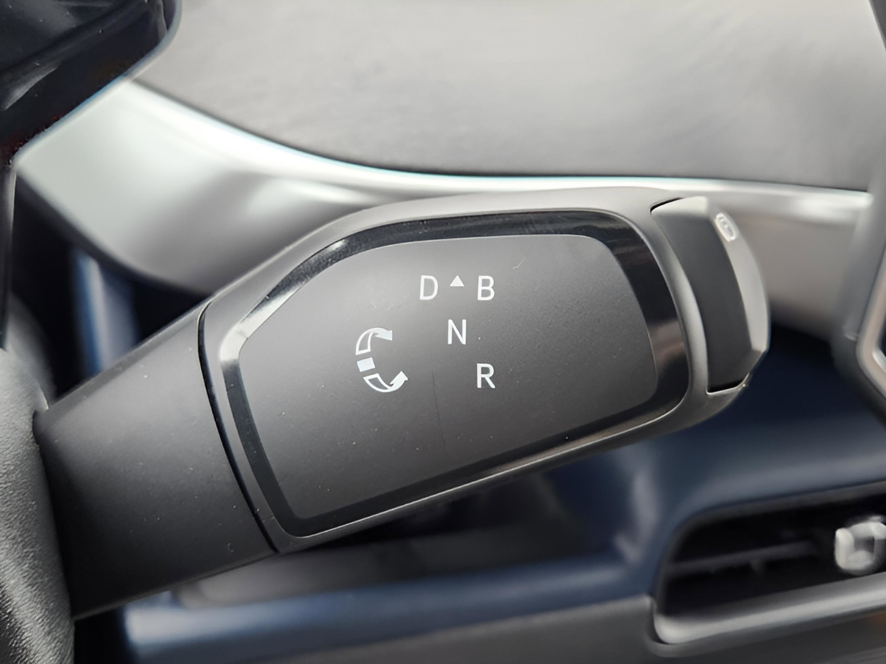New 2025 Volkswagen ID. Buzz Pro S RWD image 25