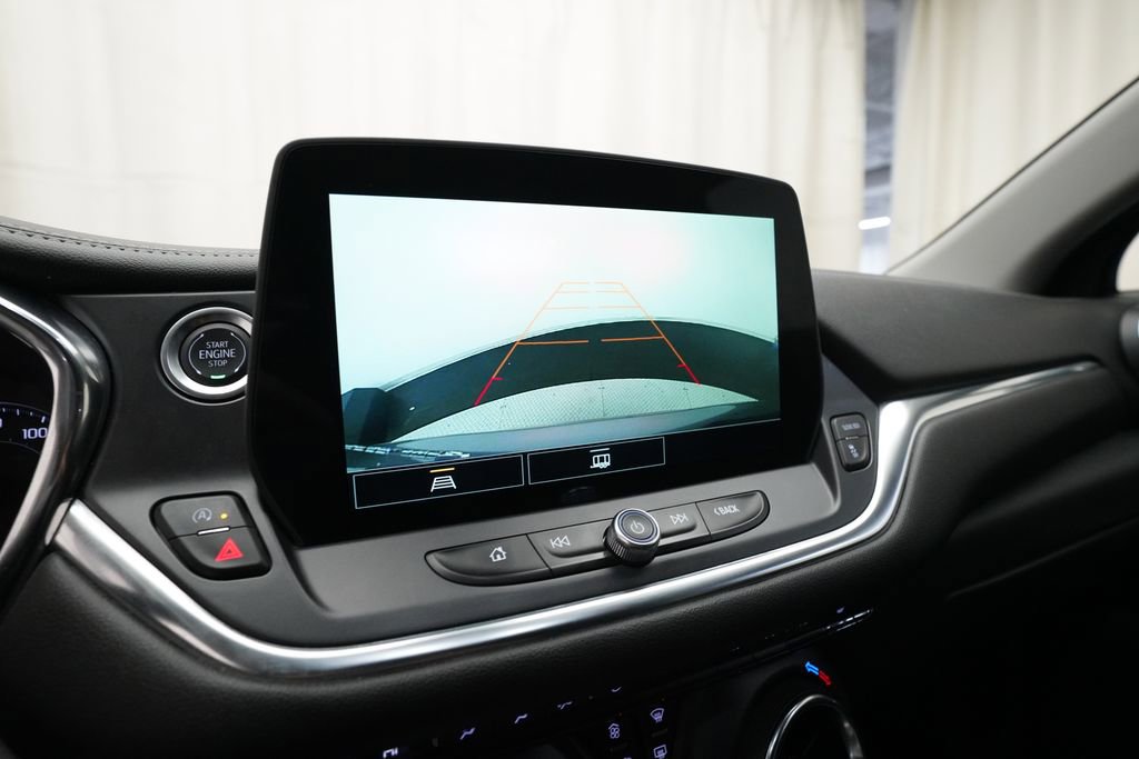 Used 2025 Chevrolet Blazer LT AWD/4WD image 19