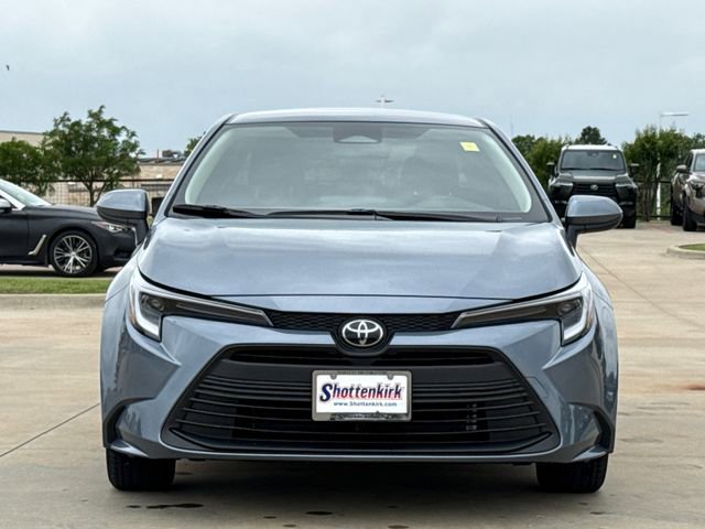 Used 2026 Toyota Corolla LE FWD video 2