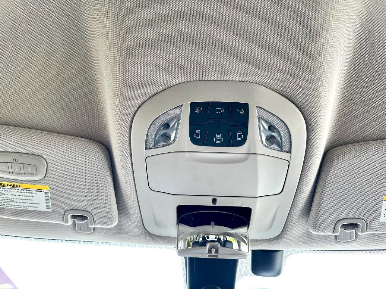 Used 2020 Chrysler Pacifica Touring-L image 17