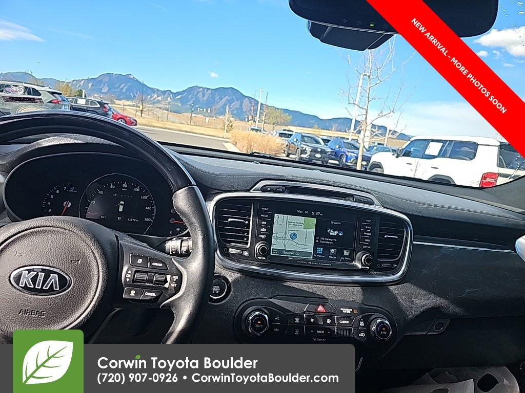 Used 2017 Kia Sorento SX AWD/4WD image 11