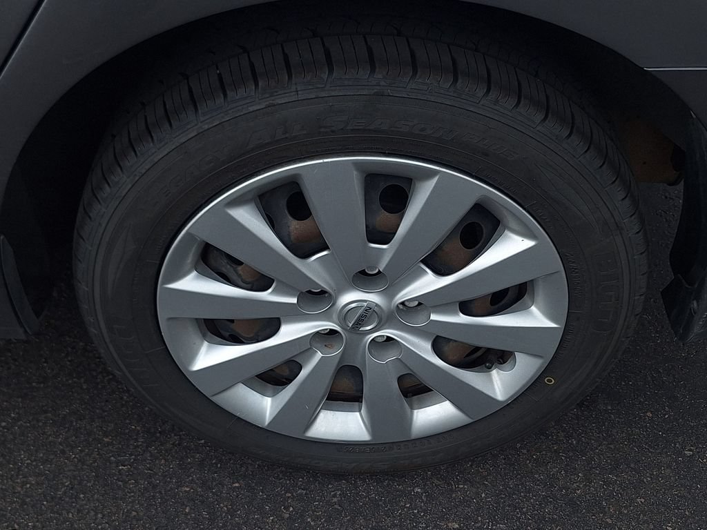 Used 2016 Nissan Sentra S FWD image 28