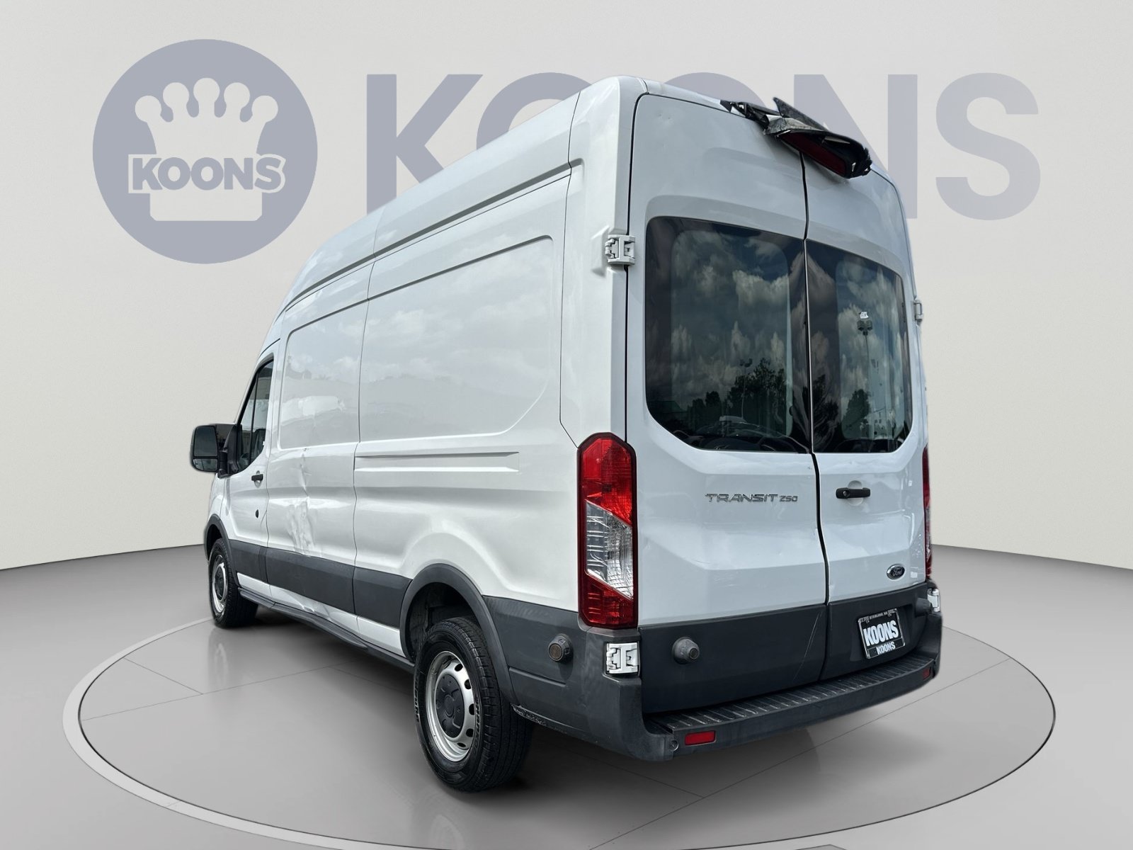 Used 2018 Ford Transit 250 148 High Roof RWD image 8