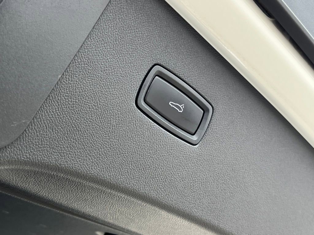 Used 2021 Porsche Cayenne GTS image 23