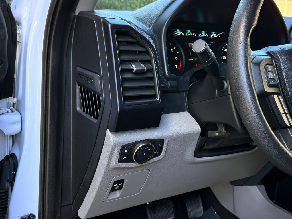 Used 2019 Ford F150 XL w/ Equipment Group 101A Mid AWD/4WD image 15