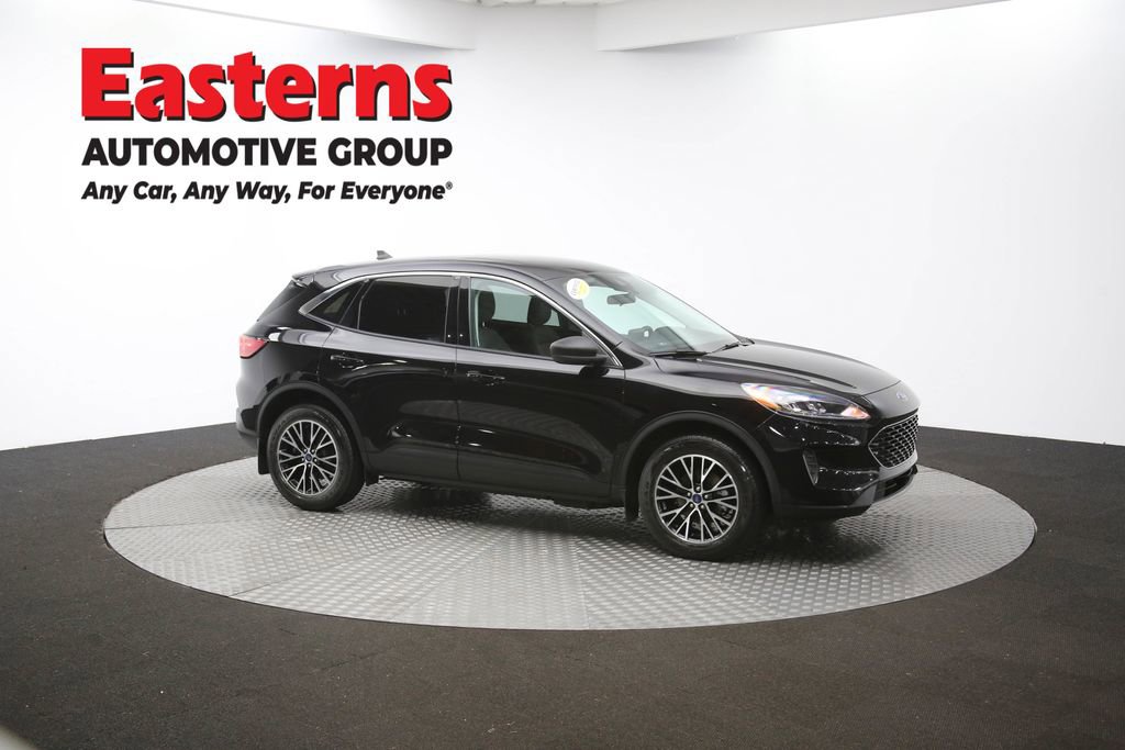 Used 2022 Ford Escape SE image 46