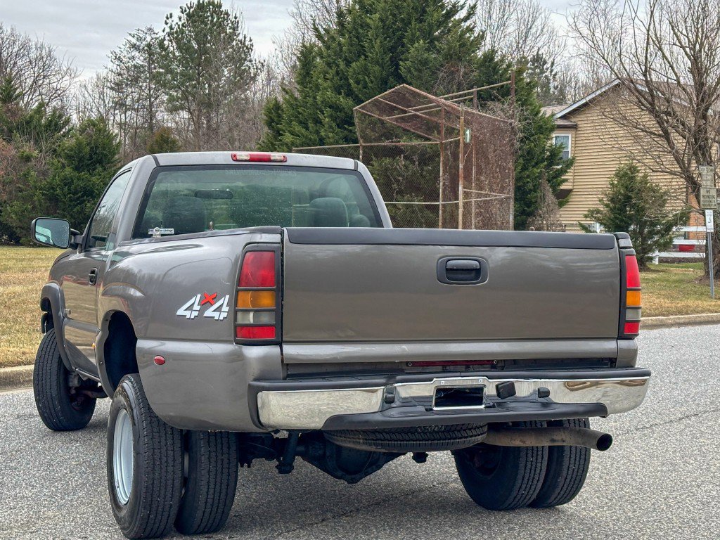 Used 2006 Chevrolet Silverado 3500 Work Truck w/ Snow Plow Prep Package image 15