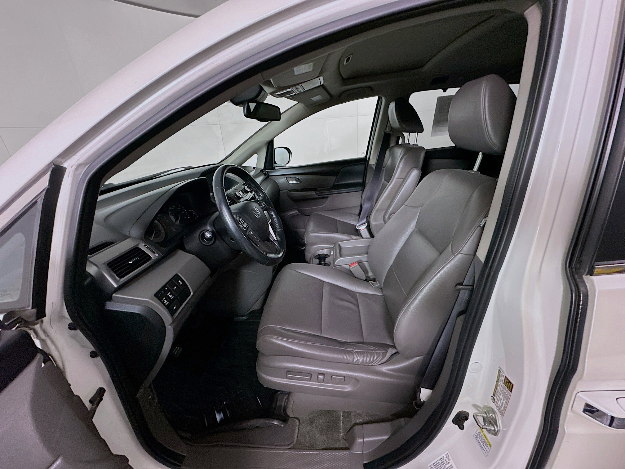 Used 2016 Honda Odyssey EX-L image 13