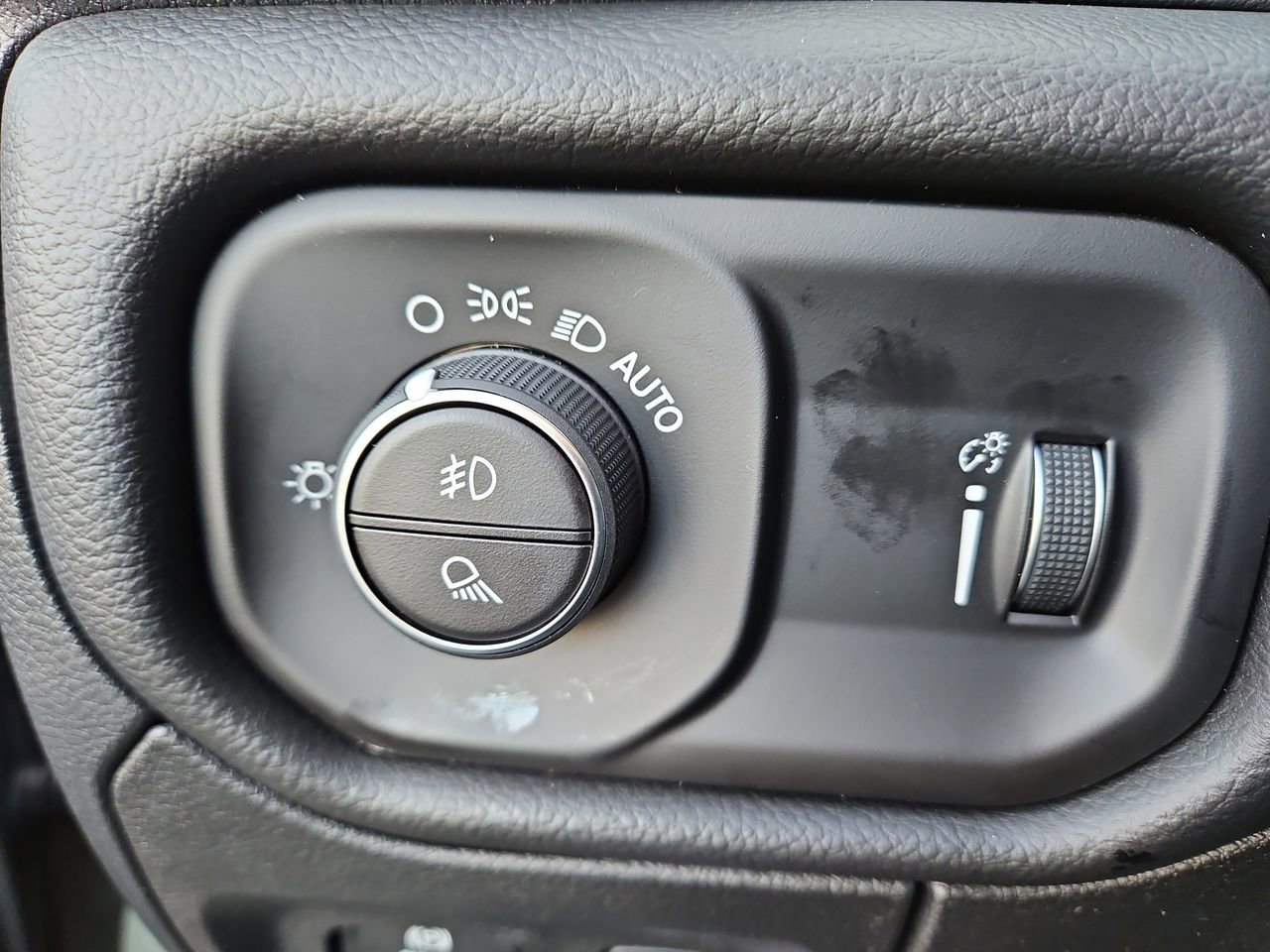 New 2026 RAM 1500 Big Horn w/ Night Edition image 32