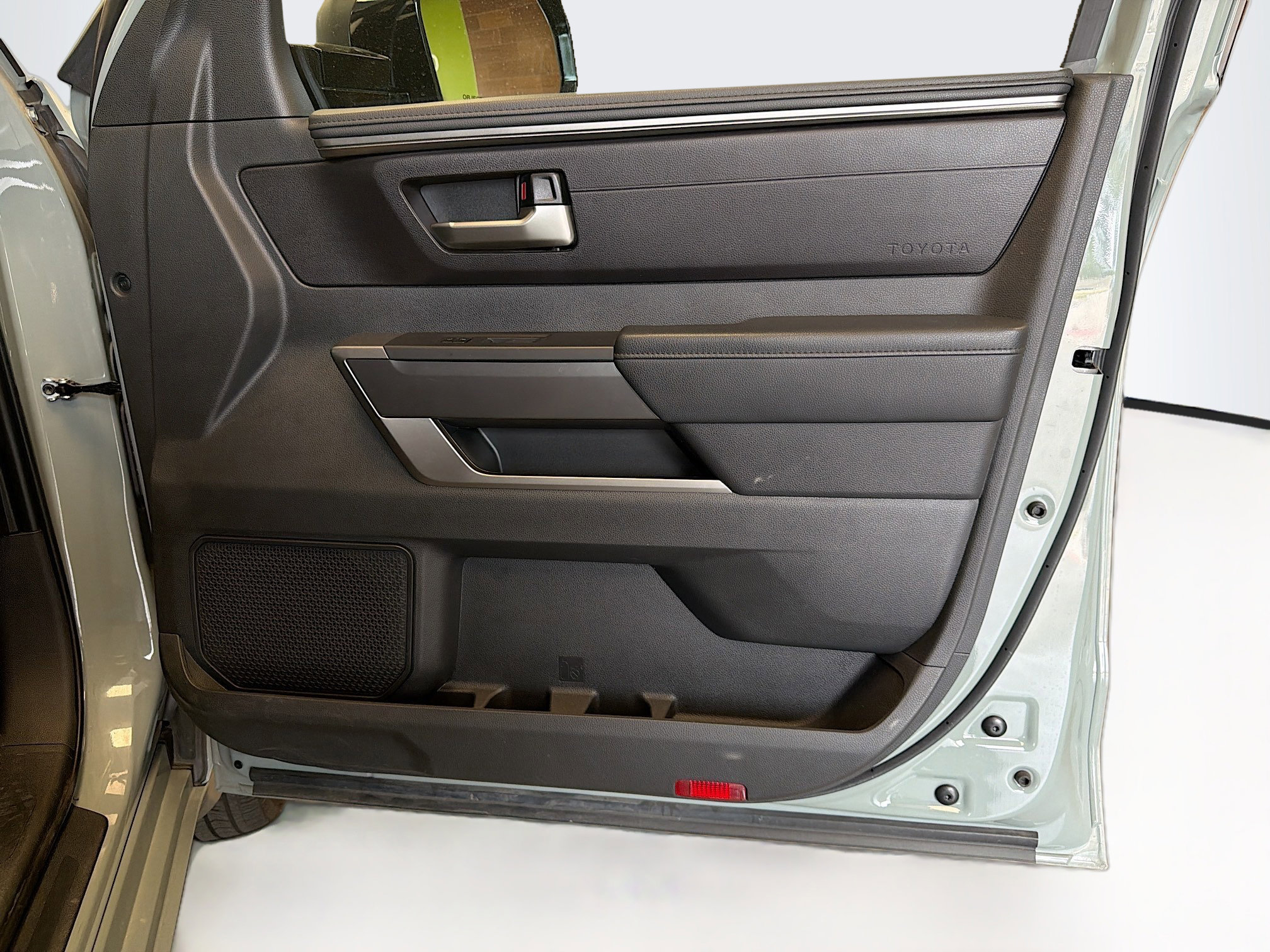 Used 2024 Toyota Tundra SR5 w/ SR5 Premium Package AWD/4WD image 31