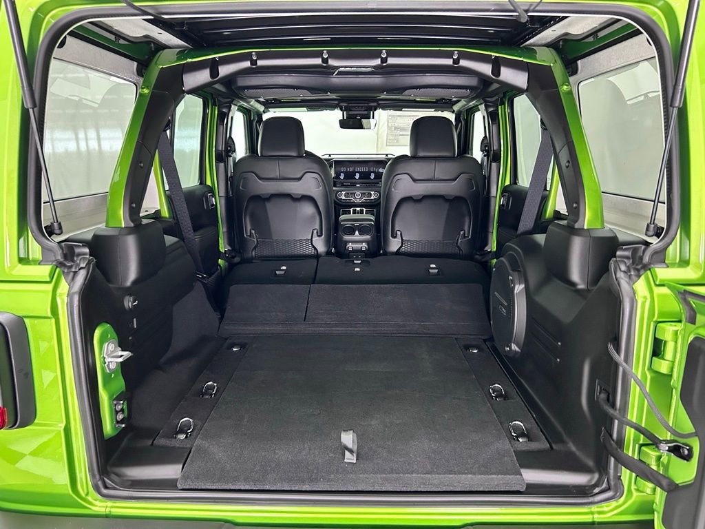 New 2025 Jeep Wrangler Unlimited Rubicon 392 image 21