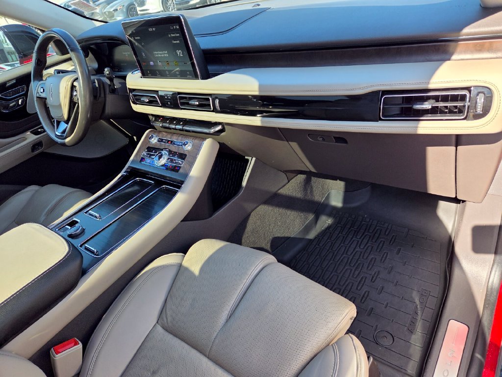 Used 2020 Lincoln Aviator Reserve w/ Equipment Group 201A RWD image 15