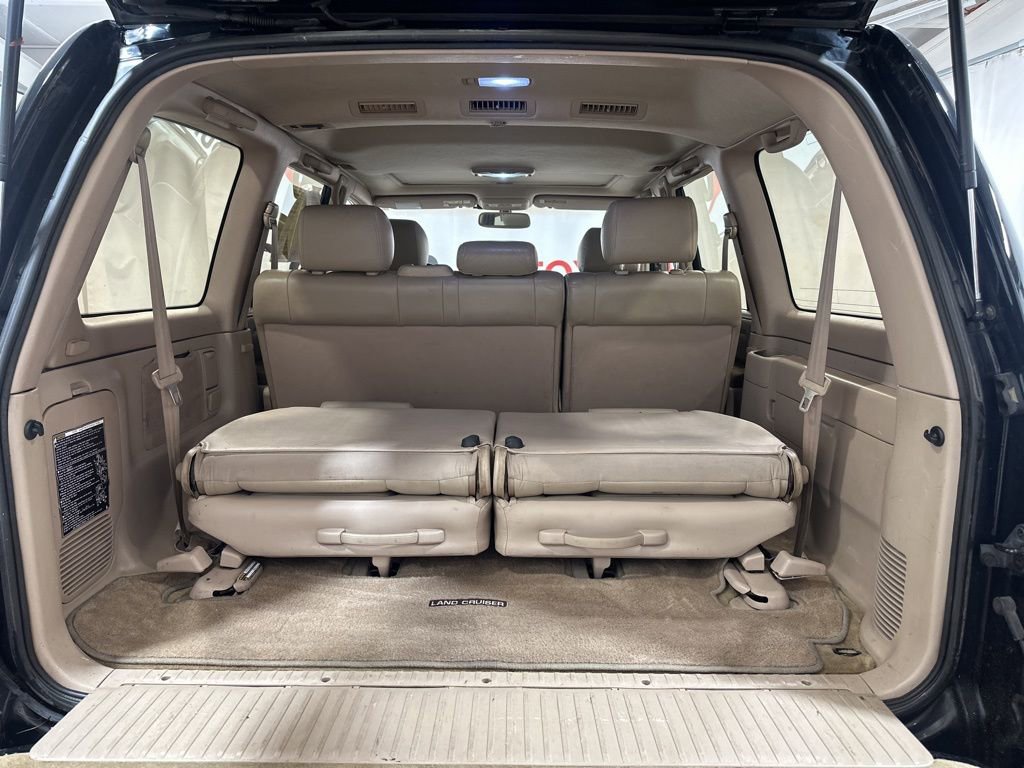 Used 2002 Toyota Land Cruiser image 18