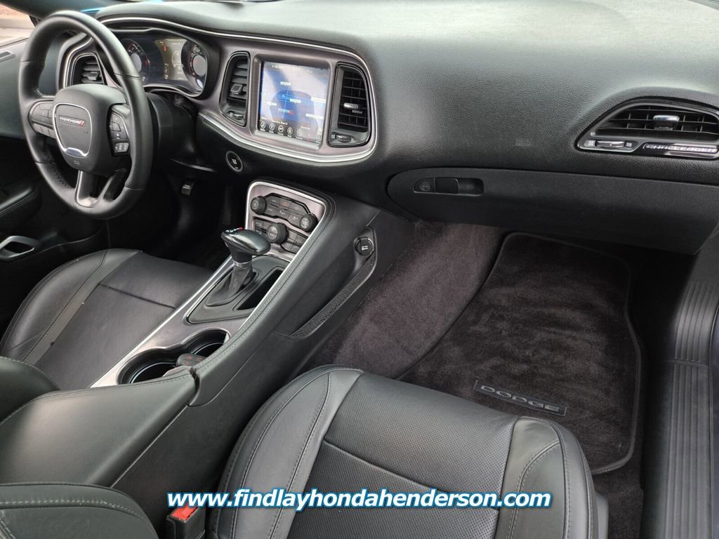 Used 2017 Dodge Challenger SXT Plus image 23