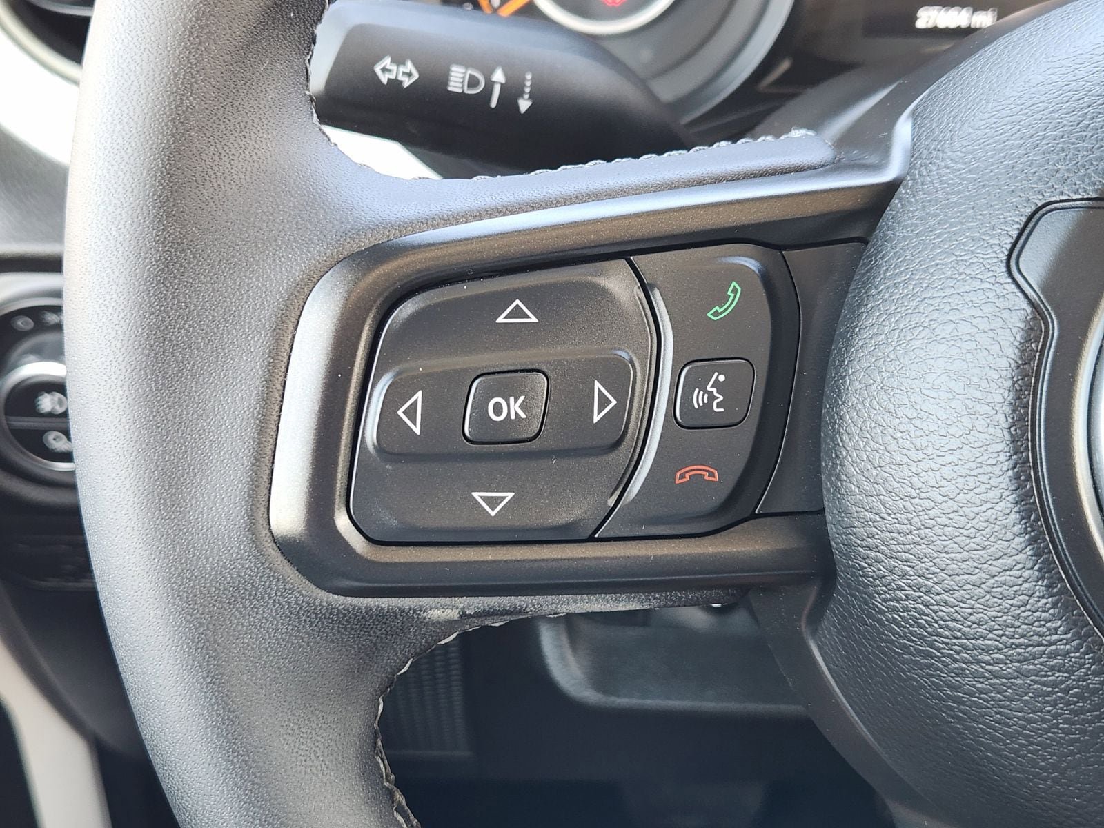 Used 2025 Jeep Gladiator Sport AWD/4WD image 35