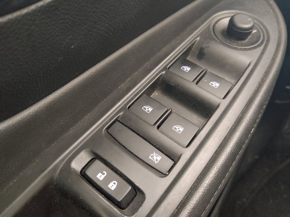 Used 2019 Buick Encore Sport Touring w/ Safety Package FWD image 27