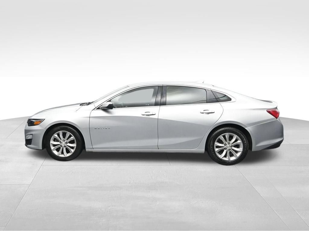 Used 2019 Chevrolet Malibu LT FWD image 2