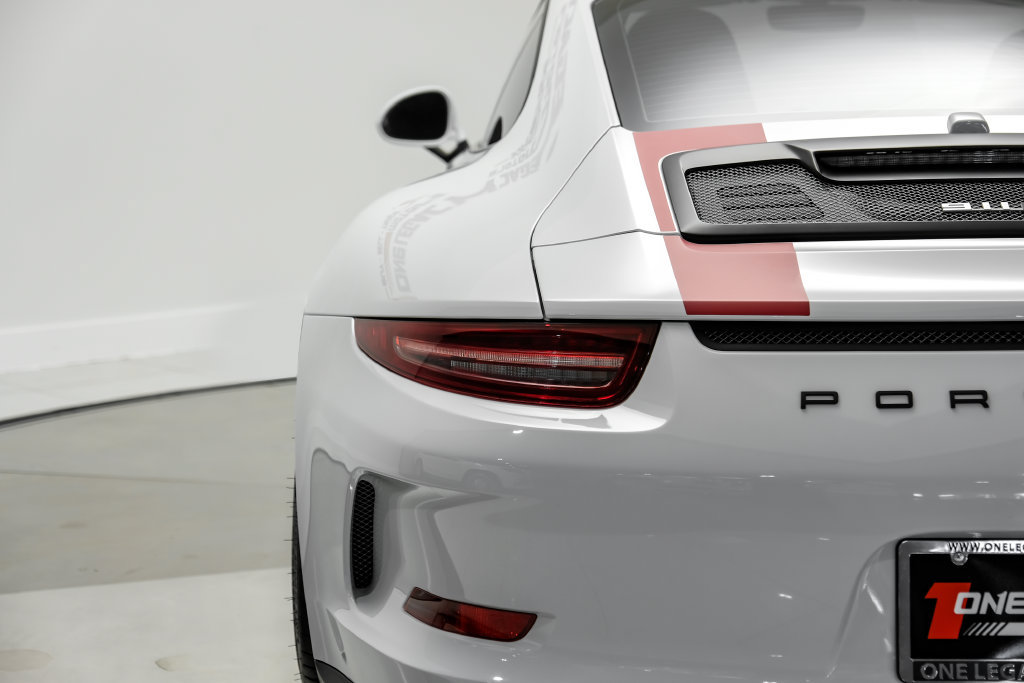 Used 2016 Porsche 911 R RWD image 48