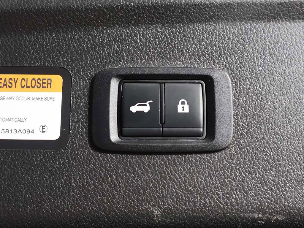 Used 2024 Mitsubishi Eclipse Cross SE image 21