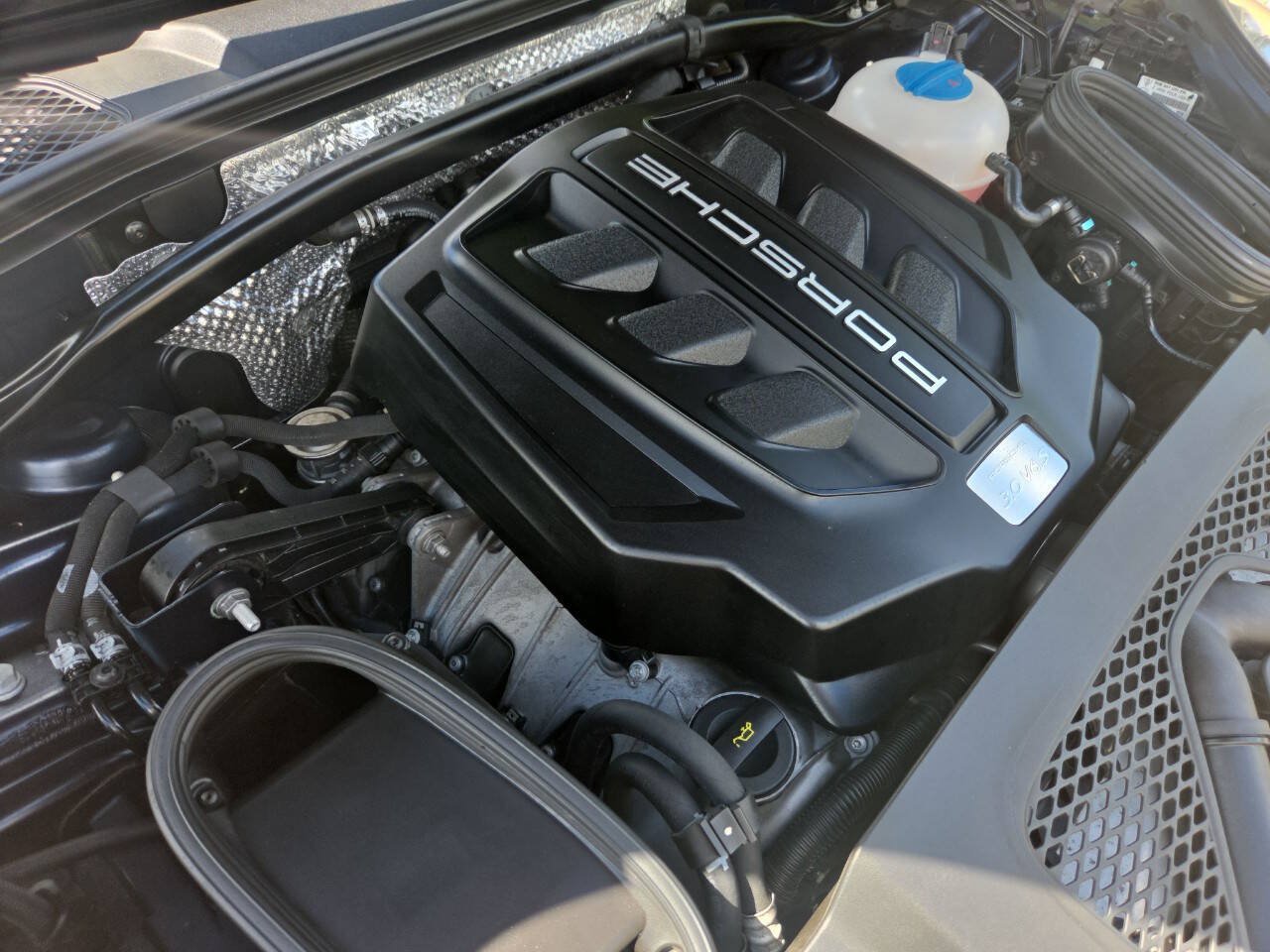 Used 2018 Porsche Macan S AWD/4WD image 11