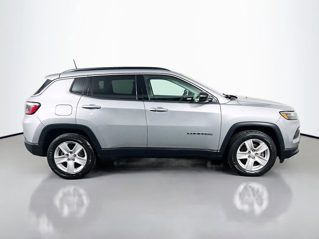 Used 2022 Jeep Compass Latitude w/ Convenience Group image 4