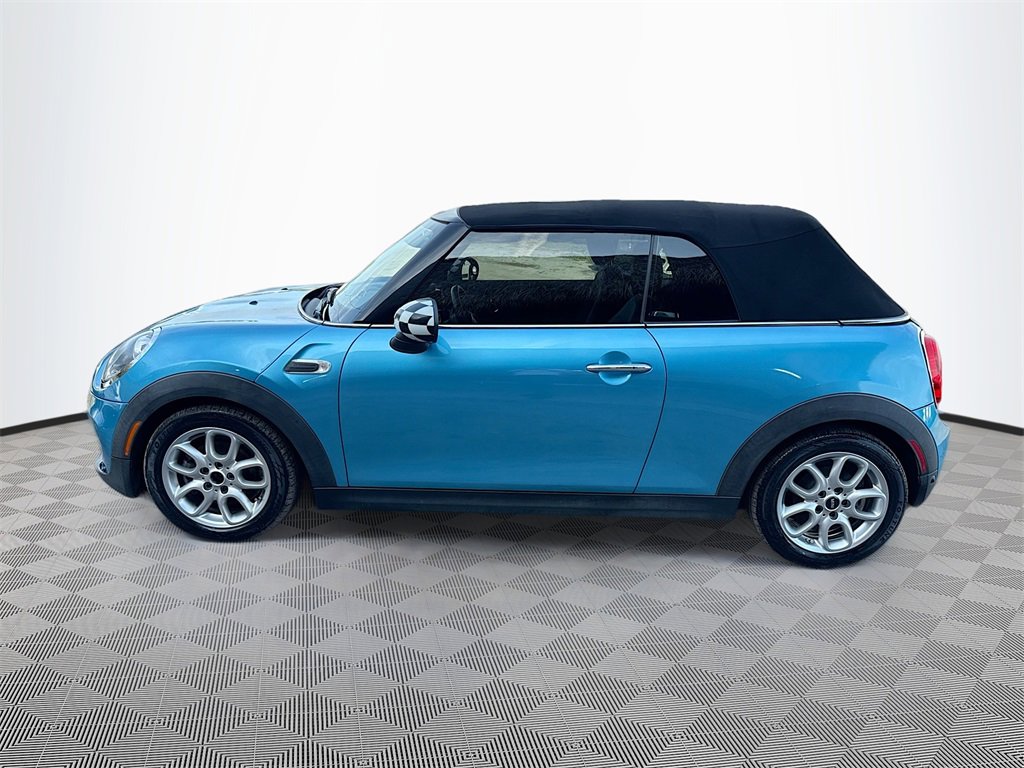 Used 2018 MINI Cooper Convertible image 9