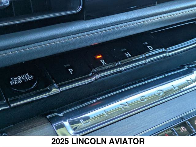 Used 2025 Lincoln Aviator Reserve w/ Equipment Group 201A AWD/4WD image 20