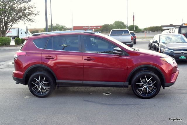 Used 2018 Toyota RAV4 SE w/ Power Extra Value Package FWD image 3