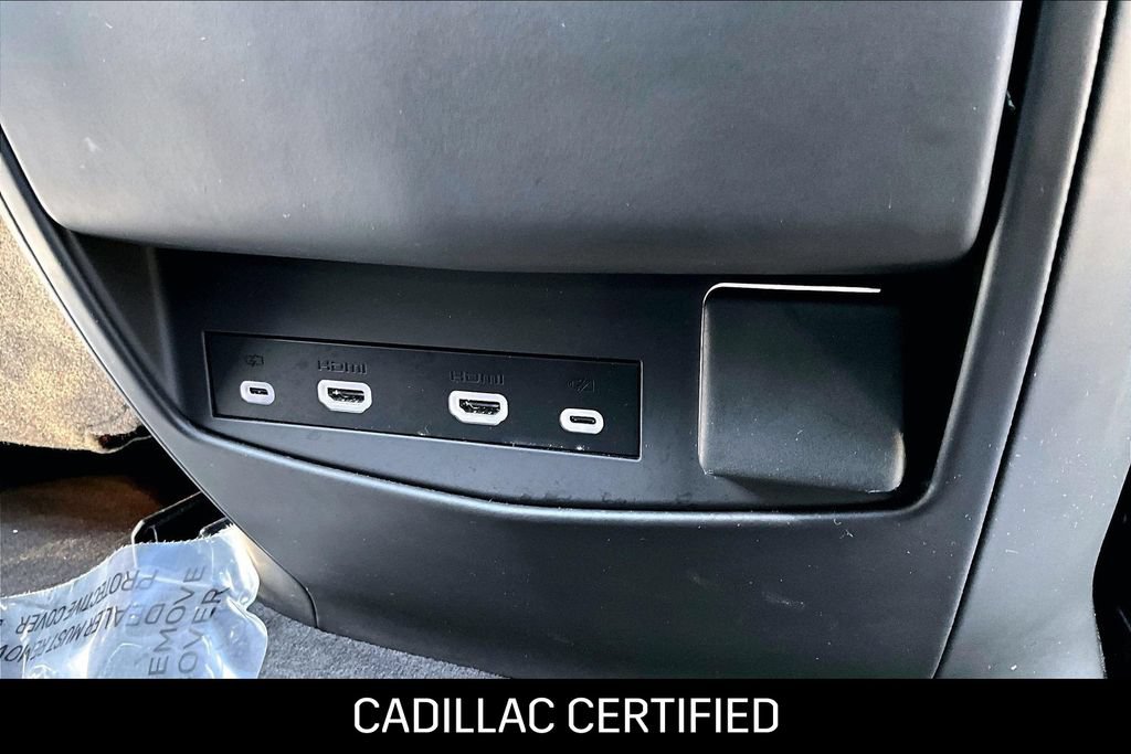 Used 2024 Cadillac Escalade V w/ Heavy-Duty Trailer Package AWD/4WD image 37