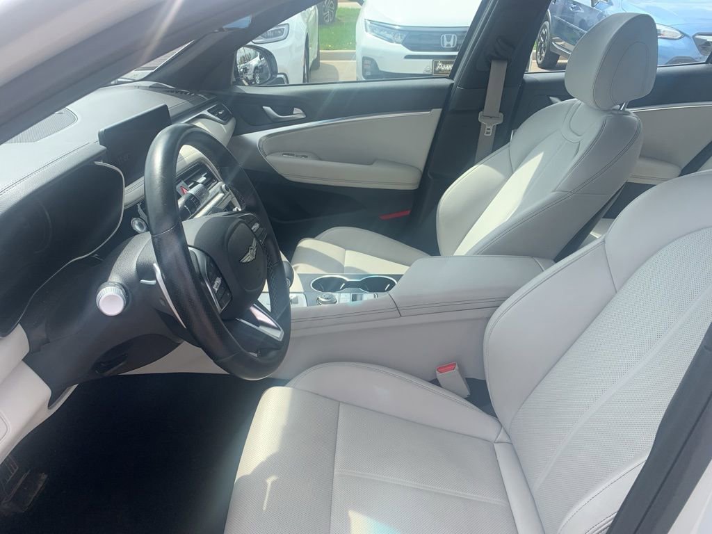 Used 2025 Genesis G70 2.5T AWD/4WD image 12