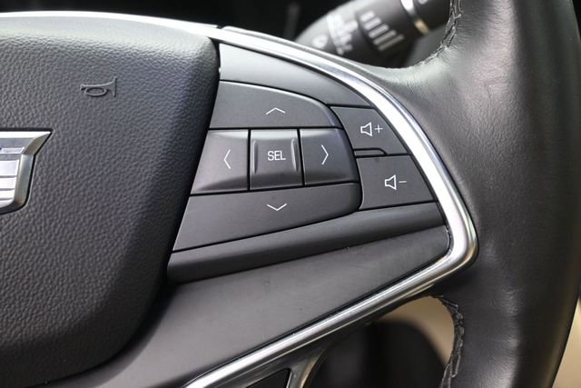 Used 2019 Cadillac XT5 Premium Luxury FWD image 10