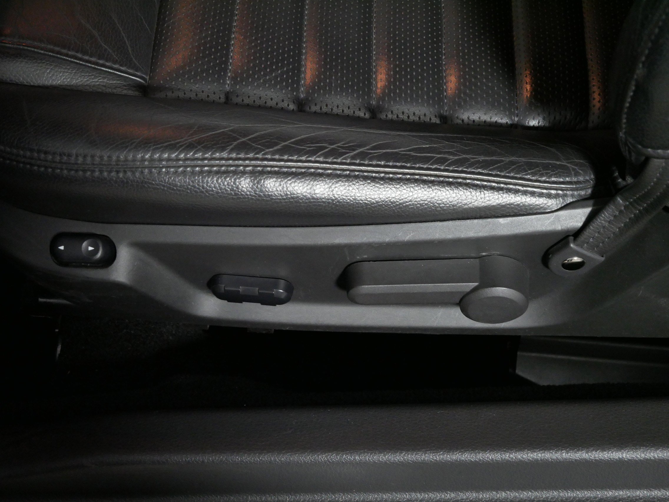 Used 2005 Ford Mustang GT image 20