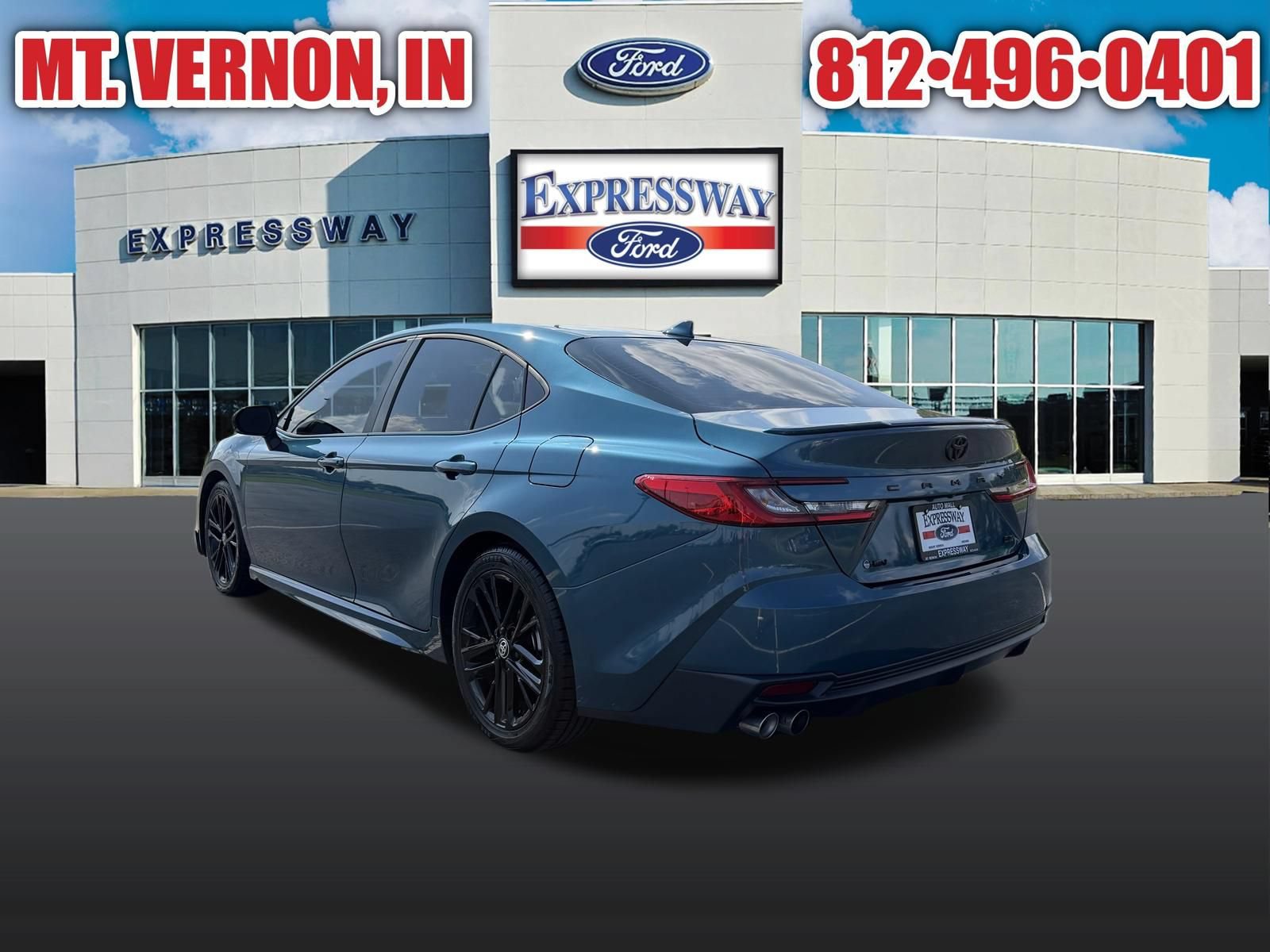 Used 2025 Toyota Camry SE FWD image 8
