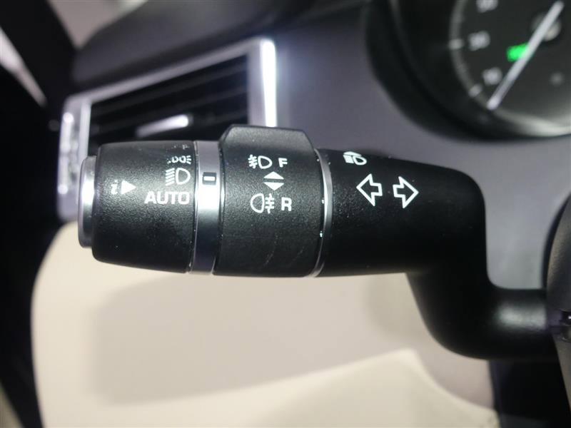 Used 2019 Land Rover Discovery Sport HSE image 35