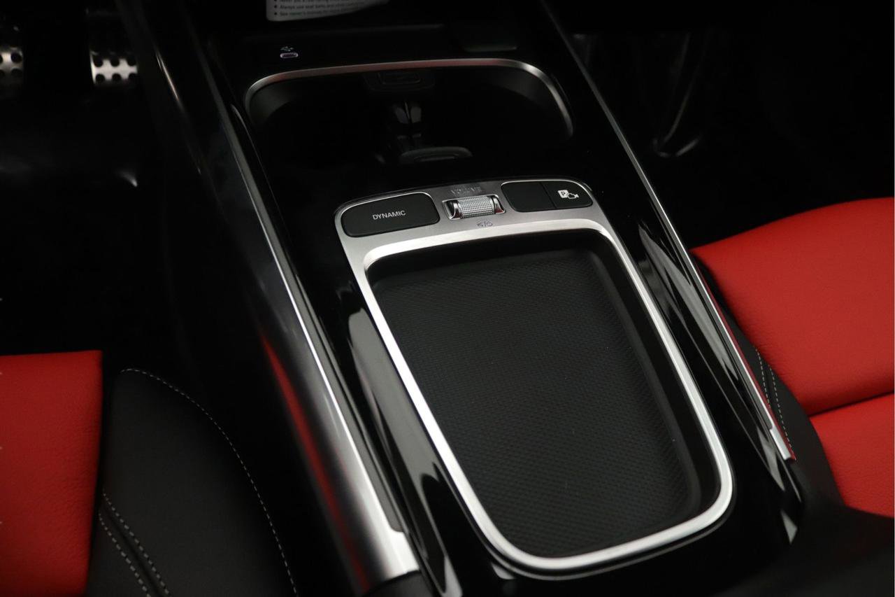 New 2026 Mercedes-Benz GLA 35 AMG 4MATIC image 6