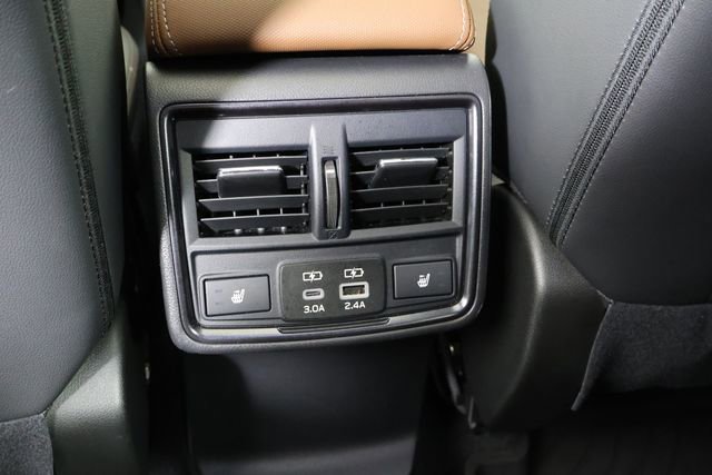 Used 2025 Subaru Forester Touring AWD/4WD image 23