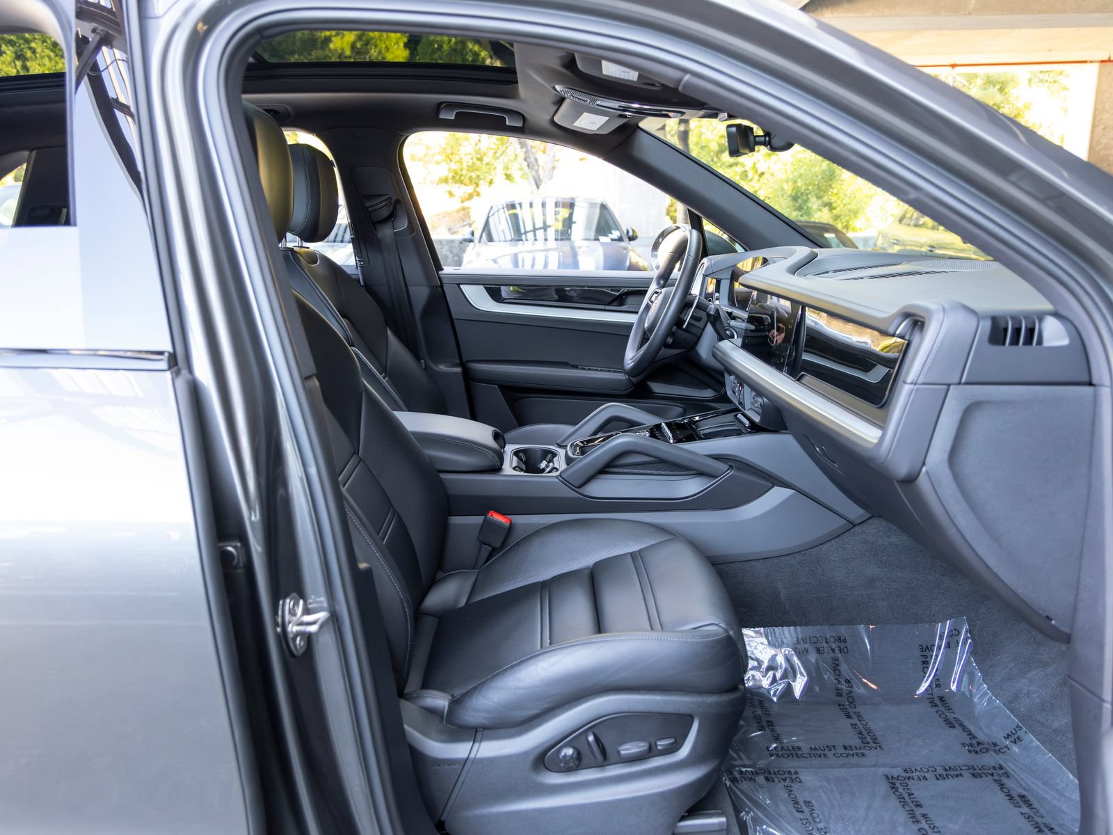 Certified 2024 Porsche Cayenne S AWD/4WD image 62