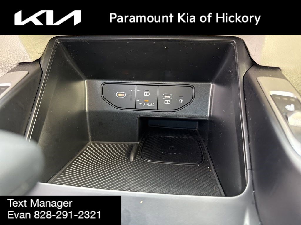 Used 2024 Kia Sorento EX w/ Panoramic Sunroof Package image 29